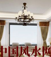 神农架卧室镜面吊顶影响夫妻财运？